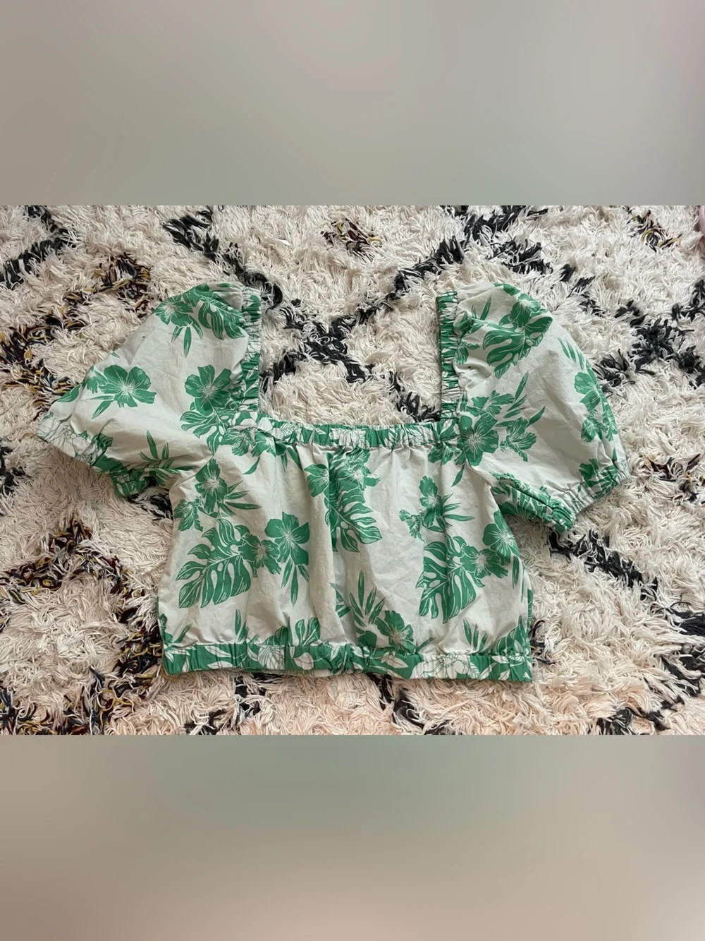 Women’s Aerie Cropped Top Size Medium